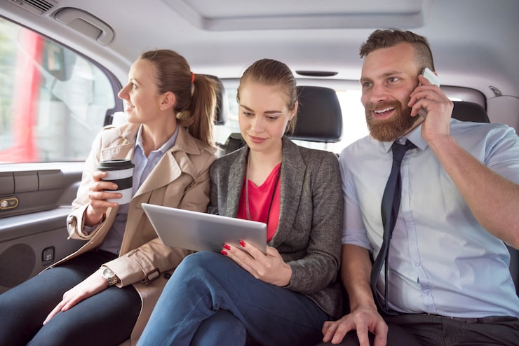 How to Book a Reliable Reading Chauffeur for Corporate Travel
